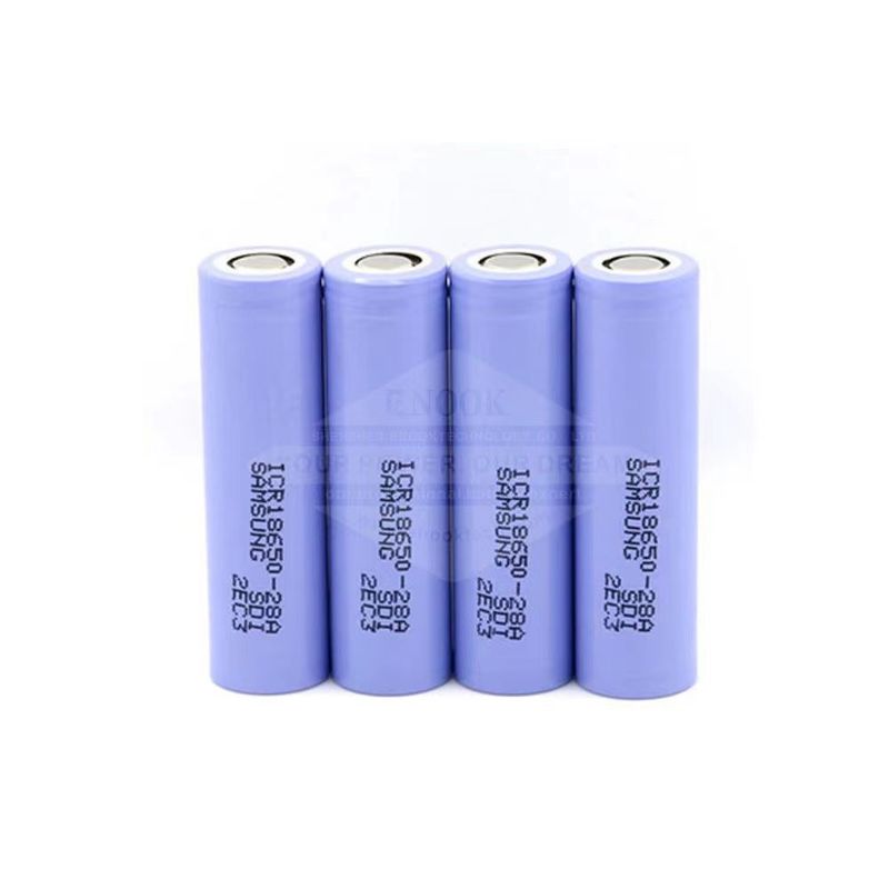 रिचार्जेबल 3.7 V 18650 ली आयन बैटरी 2800mAh हाई पावर लिथियम आयन बैटरी