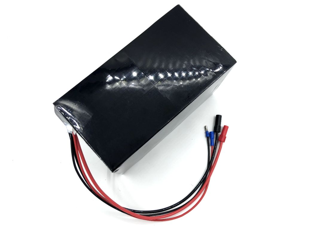 इलेक्ट्रिक साइकिल और ट्राइसाइकिल मोटरसाइकिल के लिए 72V 30Ah 40Ah लिथियम आयन बैटरी पैक